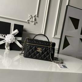 Picture of Chanel Handbags _SKUfw239862490fw